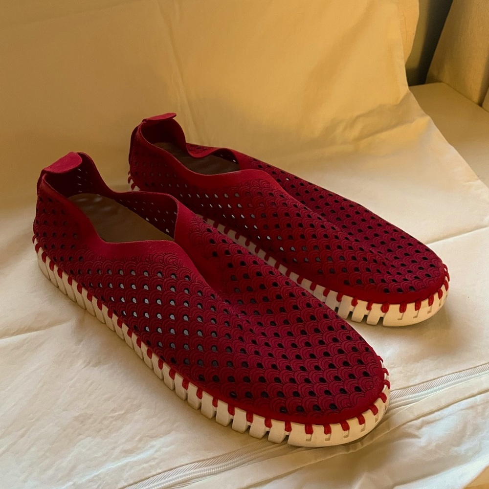 Ilse Jacobsen slip on loafer - Beautiful red!